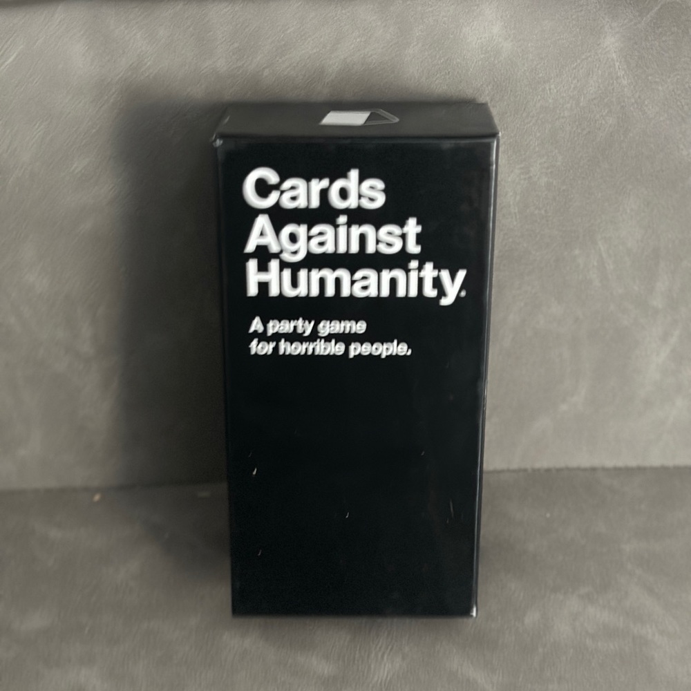 Cards Against Humanity - Picture 4 of 4